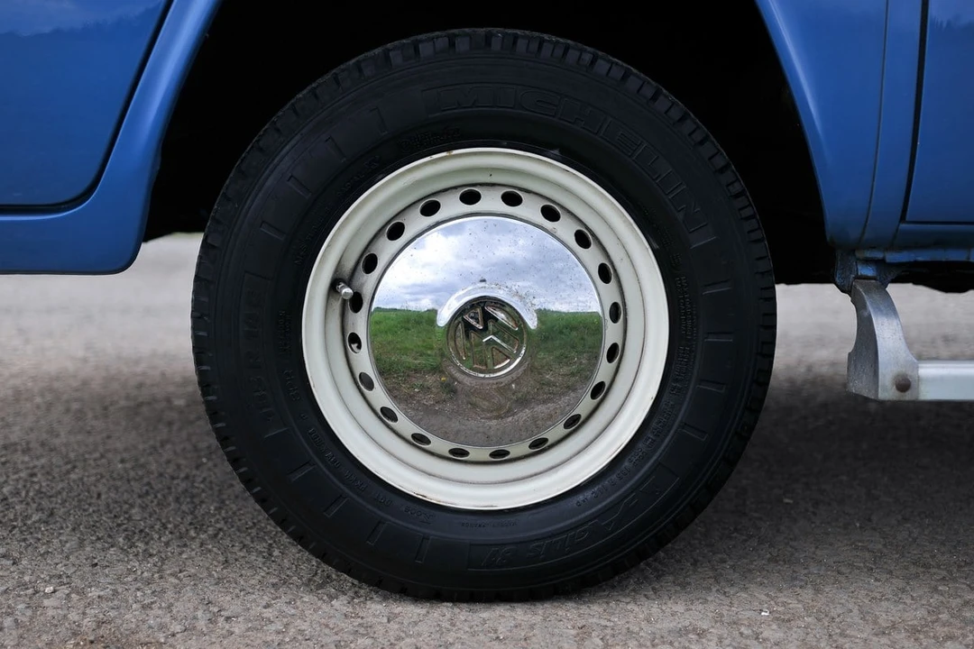 1973 Volkswagen Bay-Window Camper - Image 17 of 30