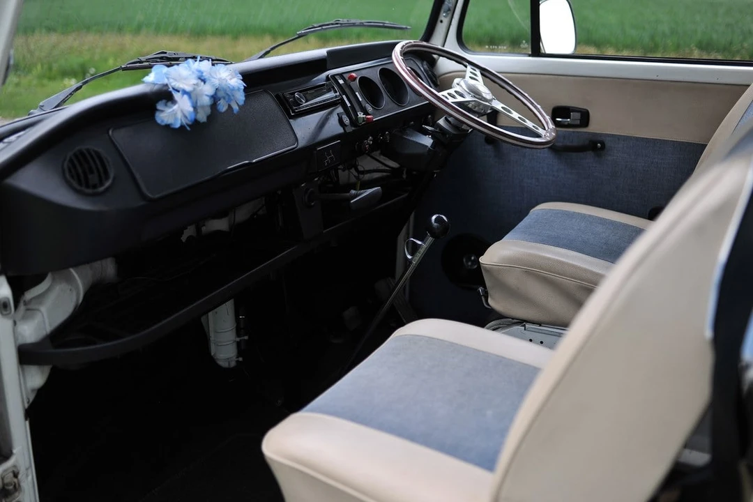 1973 Volkswagen Bay-Window Camper - Image 27 of 30