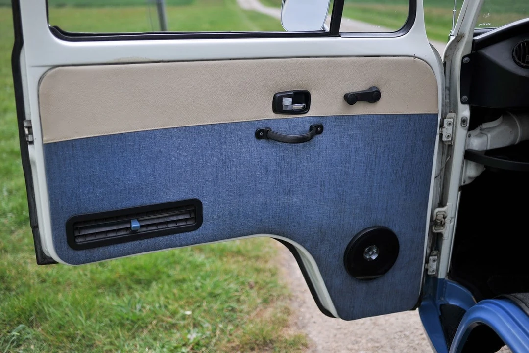 1973 Volkswagen Bay-Window Camper - Image 28 of 30