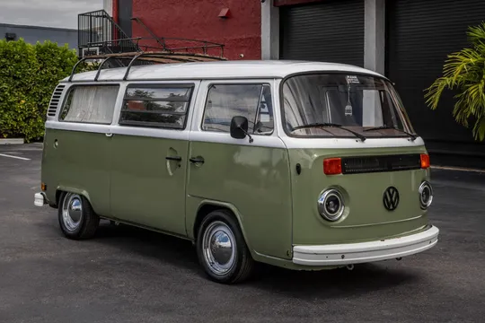 1974 Volkswagen Type 2 Bus