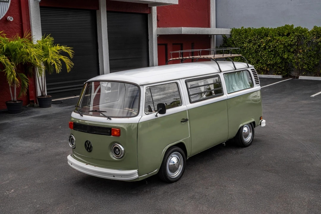 1974 Volkswagen Bay-Window Bus - Image 5 of 31