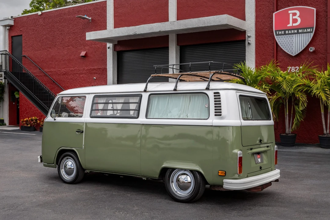 1974 Volkswagen Bay-Window Bus - Image 9 of 31