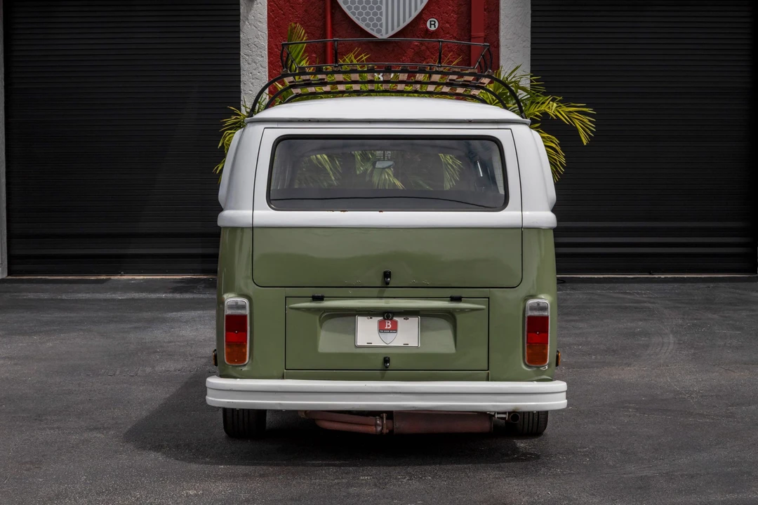 1974 Volkswagen Bay-Window Bus - Image 12 of 31