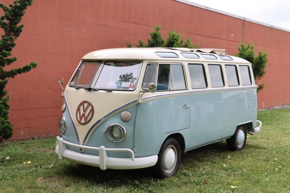 1974 Volkswagen Split-Window Bus - Image 2 of 10