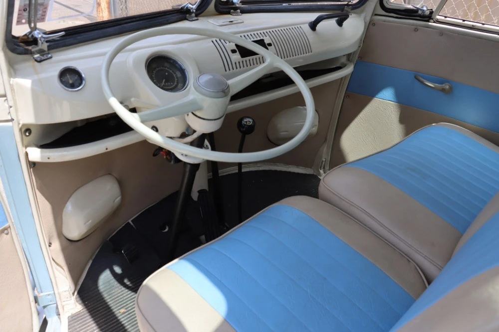 1974 Volkswagen Split-Window Bus - Image 7 of 10