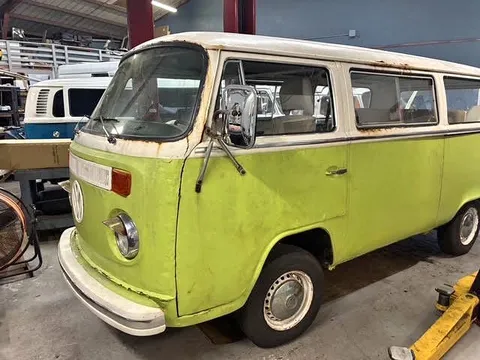 1974 Volkswagen Type 2 Bus