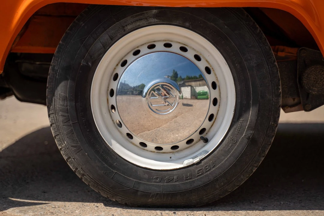 1974 Volkswagen Bay-Window Camper - Image 11 of 30