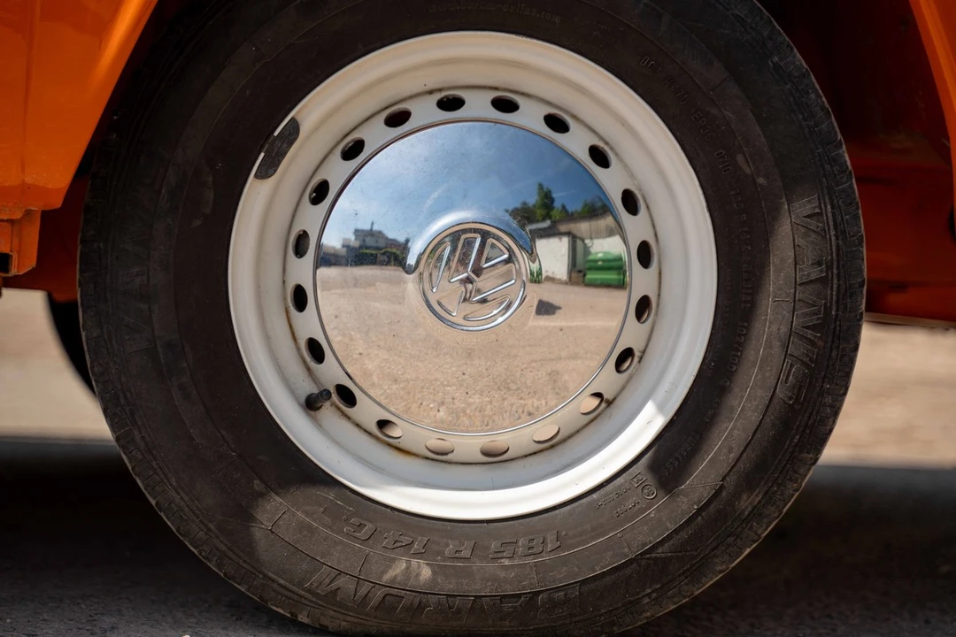 1974 Volkswagen Bay-Window Camper - Image 12 of 30