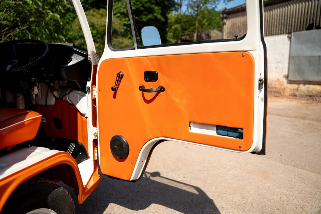 1974 Volkswagen Bay-Window Camper - Image 27 of 30