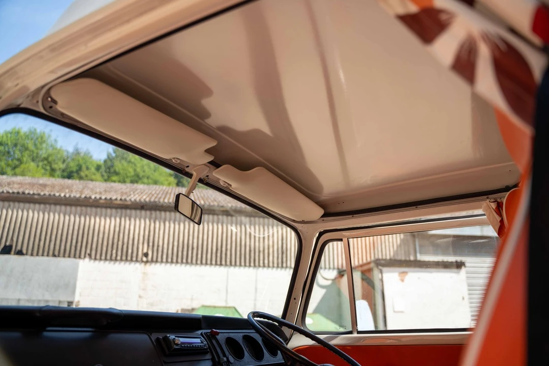 1974 Volkswagen Bay-Window Camper - Image 16 of 30