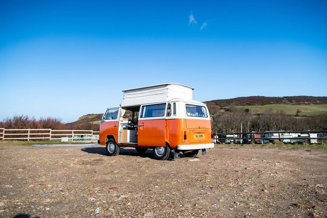 1974 Volkswagen Bay-Window Camper - Image 13 of 30