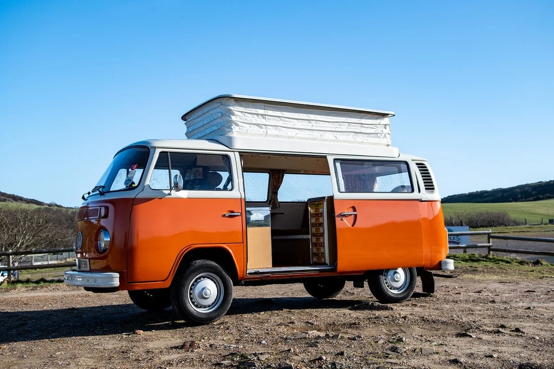 1974 Volkswagen Bay-Window Camper - Image 11 of 30