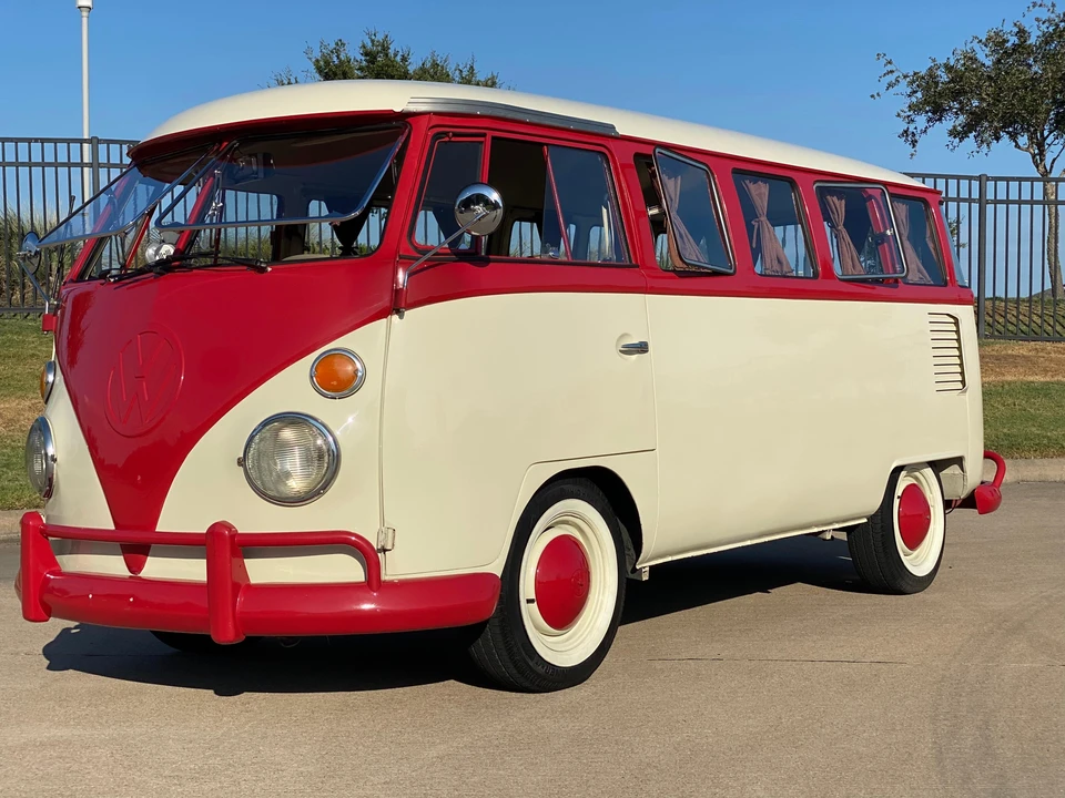 1974 Volkswagen Bay-Window Bus - Image 14 of 31