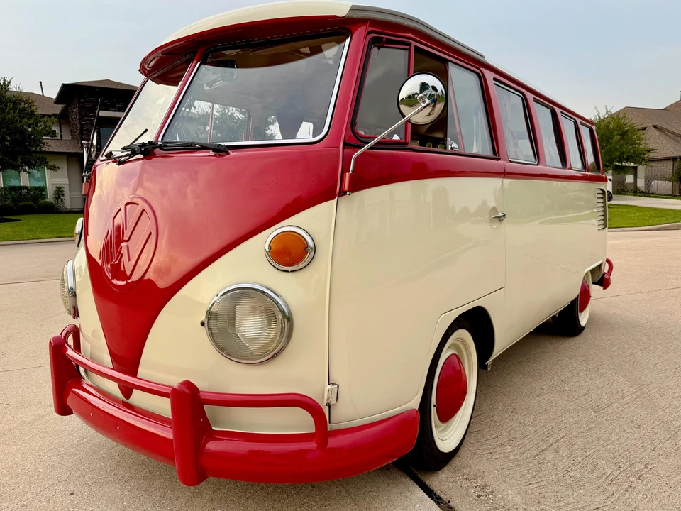1974 Volkswagen Bay-Window Bus - Image 12 of 31