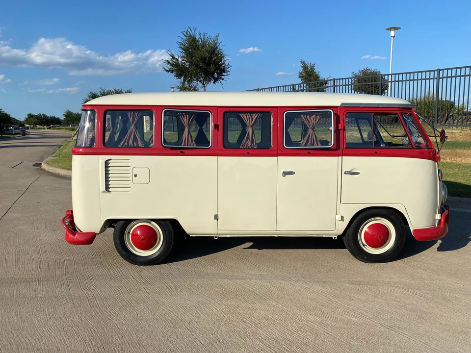 1974 Volkswagen Bay-Window Bus - Image 30 of 31