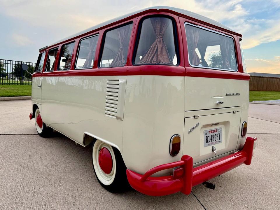 1974 Volkswagen Bay-Window Bus - Image 24 of 31