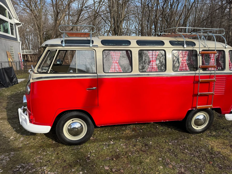 1974 Volkswagen Split-Window Bus - Image 10 of 31