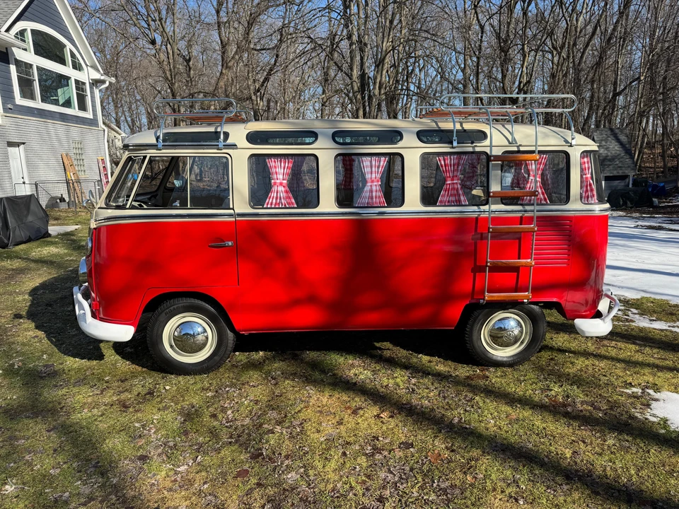 1974 Volkswagen Split-Window Bus - Image 11 of 31