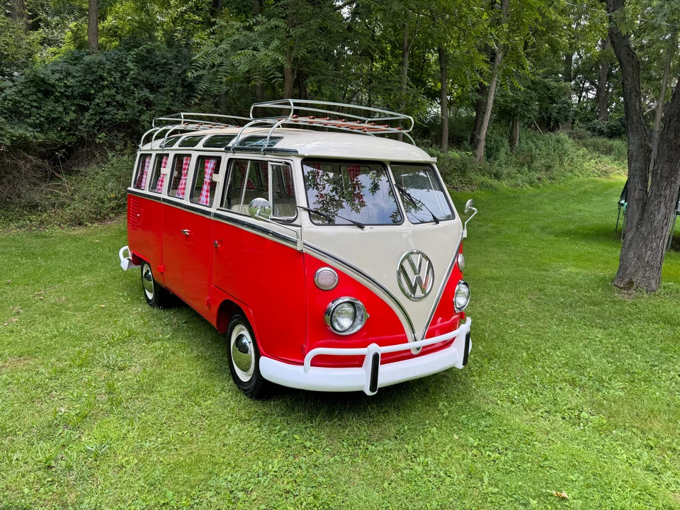 1974 Volkswagen Split-Window Bus - Image 24 of 31
