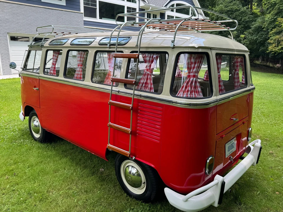 1974 Volkswagen Split-Window Bus - Image 4 of 31