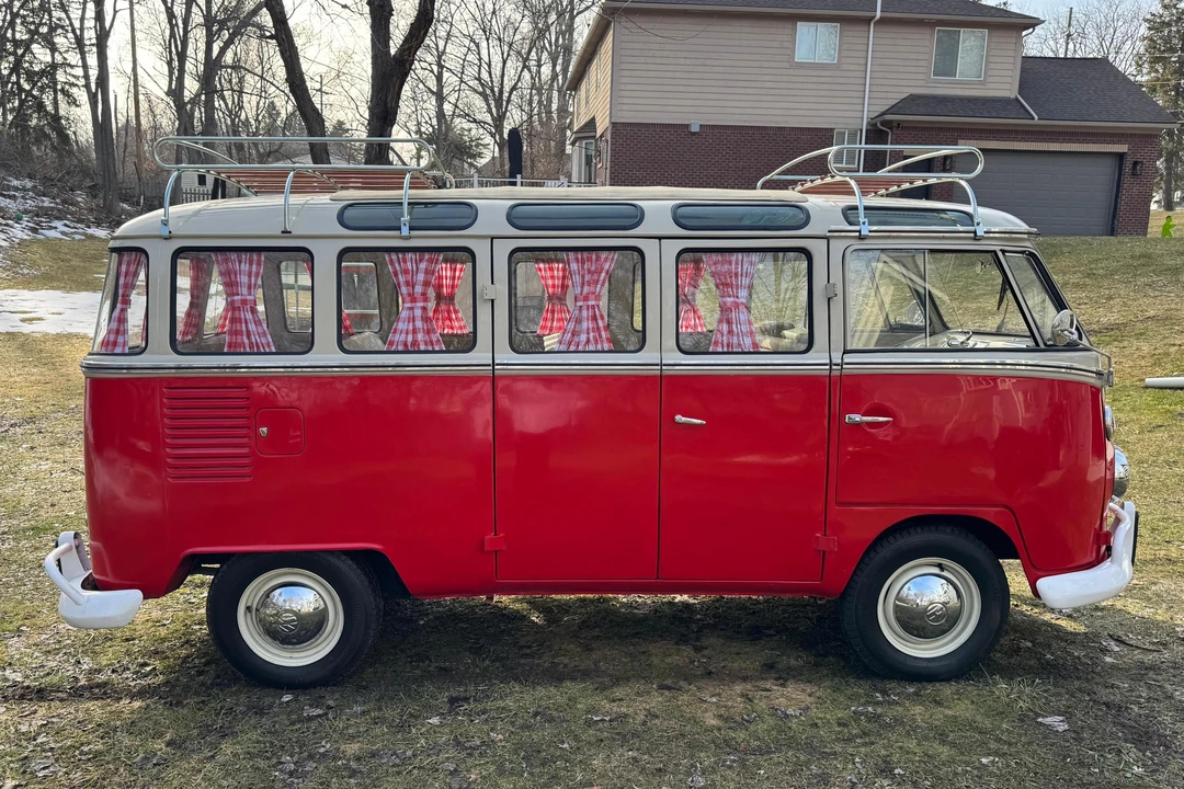 1974 Volkswagen Split-Window Bus - Image 3 of 31
