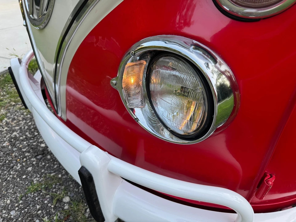 1974 Volkswagen Split-Window Bus - Image 29 of 31
