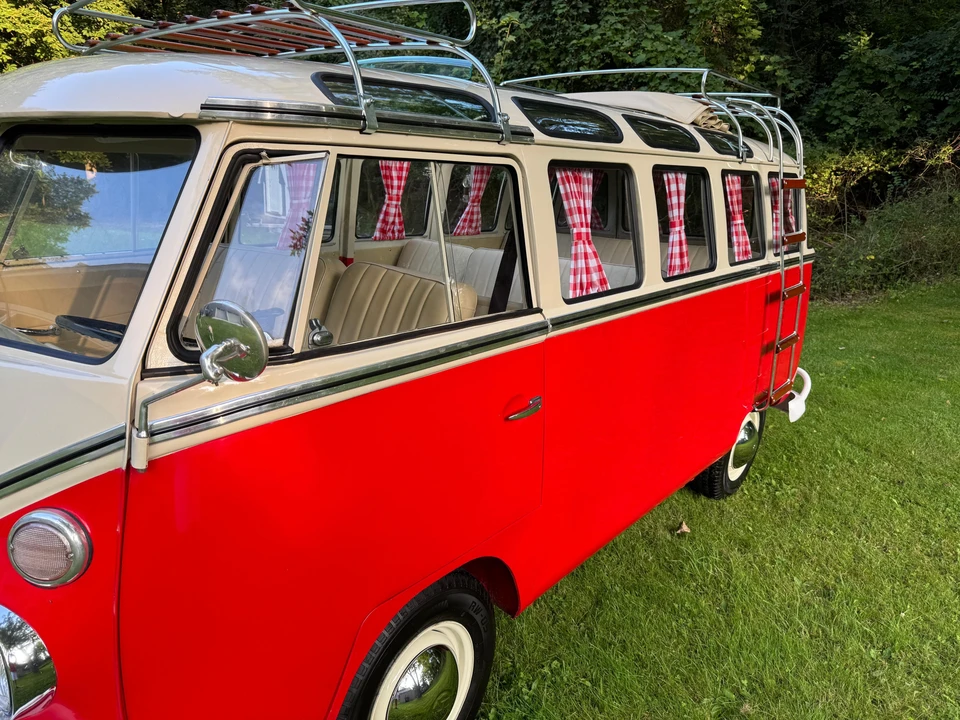 1974 Volkswagen Split-Window Bus - Image 30 of 31