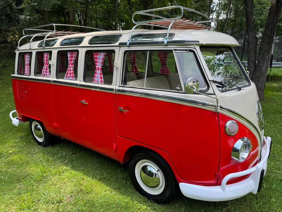 1974 Volkswagen Split-Window Bus - Image 22 of 31