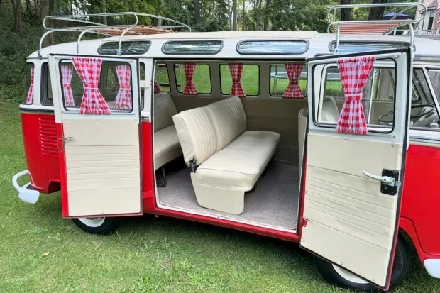 1974 Volkswagen Split-Window Bus - Image 5 of 8