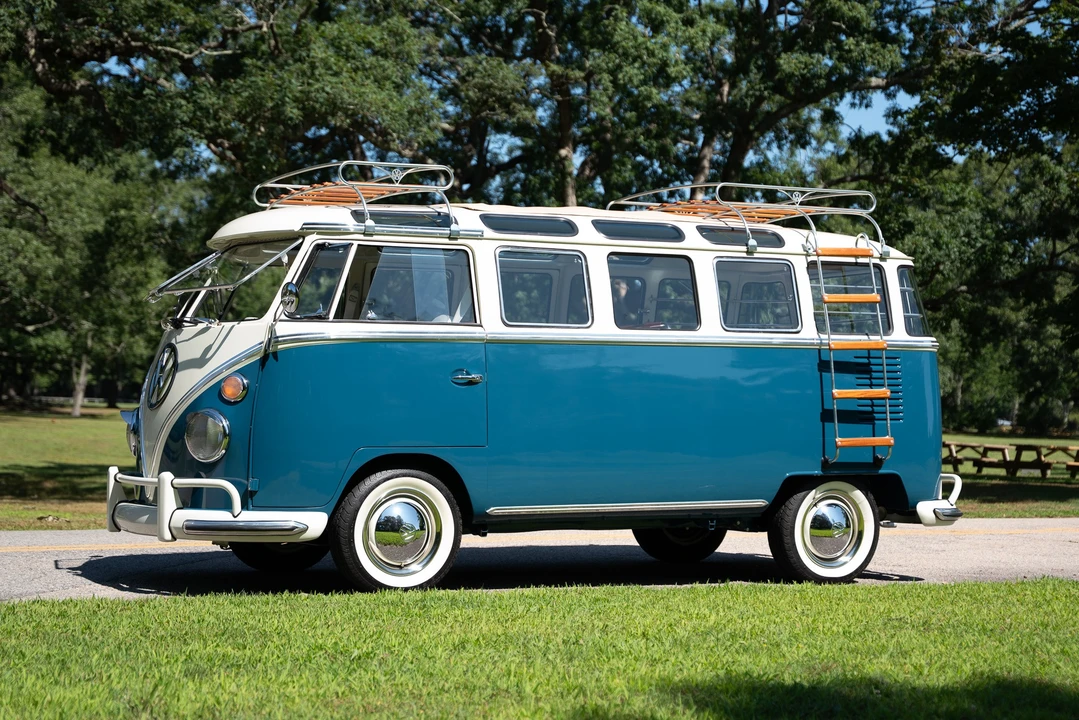 1974 Volkswagen Split-Window Bus - Image 17 of 31