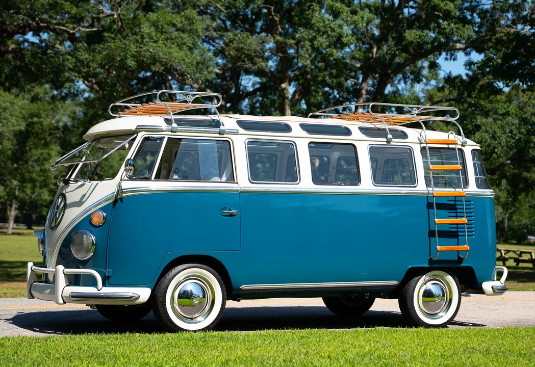 1974 Volkswagen Split-Window Bus - Image 18 of 31