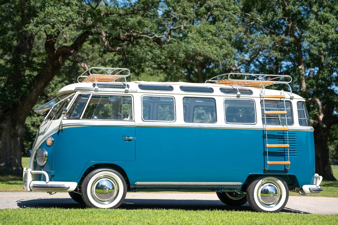 1974 Volkswagen Split-Window Bus - Image 19 of 31