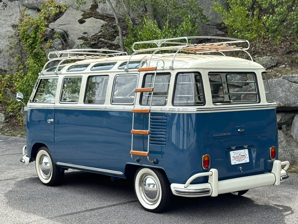 1974 Volkswagen Split-Window Bus - Image 21 of 31