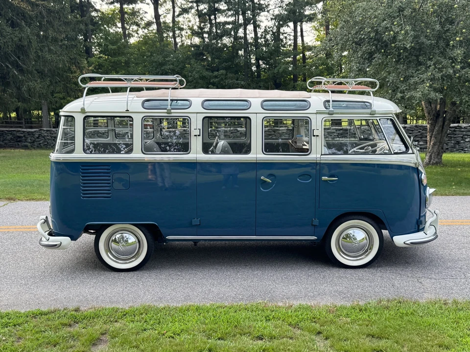 1974 Volkswagen Split-Window Bus - Image 4 of 31