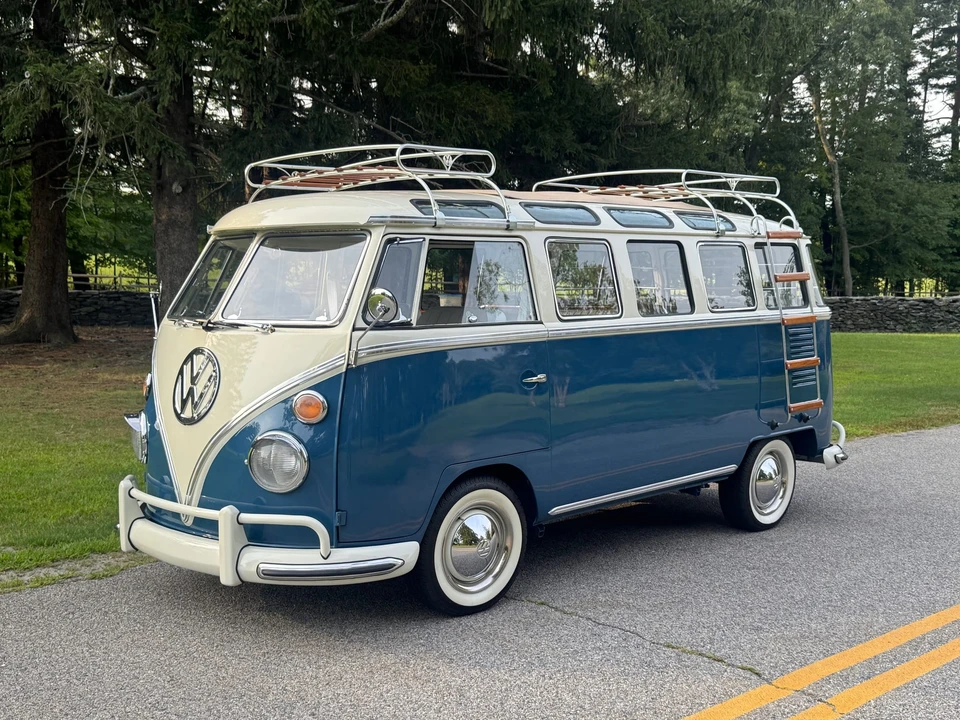 1974 Volkswagen Split-Window Bus - Image 9 of 31
