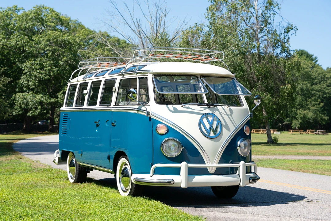 1974 Volkswagen Split-Window Bus - Image 27 of 31