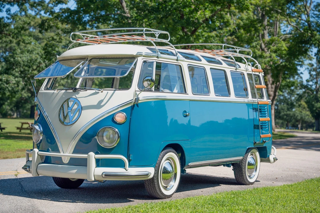 1974 Volkswagen Split-Window Bus - Image 14 of 31
