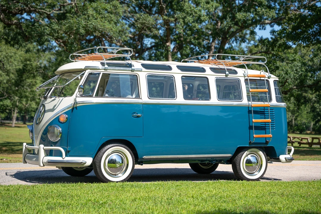 1974 Volkswagen Split-Window Bus - Image 16 of 31