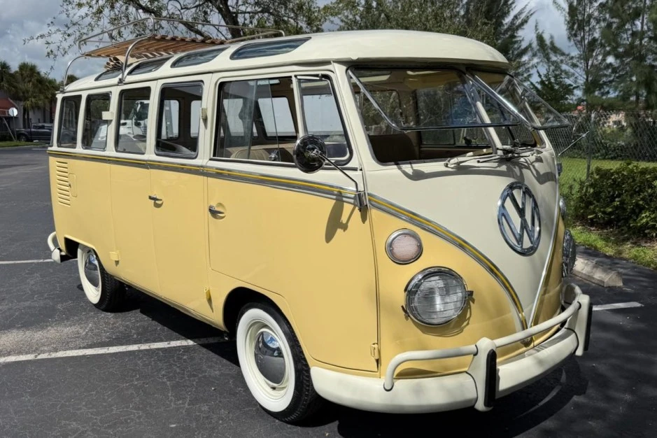 1974 Volkswagen Split-Window Bus - Image 1 of 8