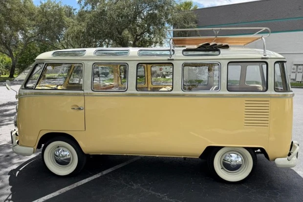 1974 Volkswagen Split-Window Bus - Image 3 of 8