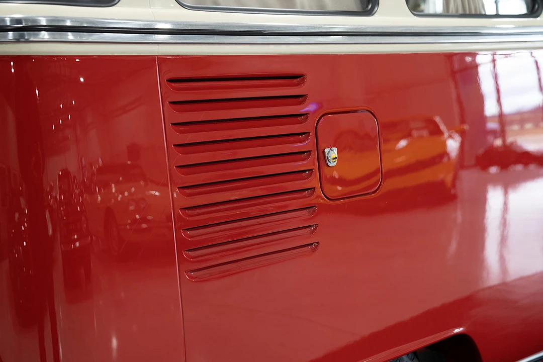 1974 Volkswagen Split-Window Bus - Image 30 of 31