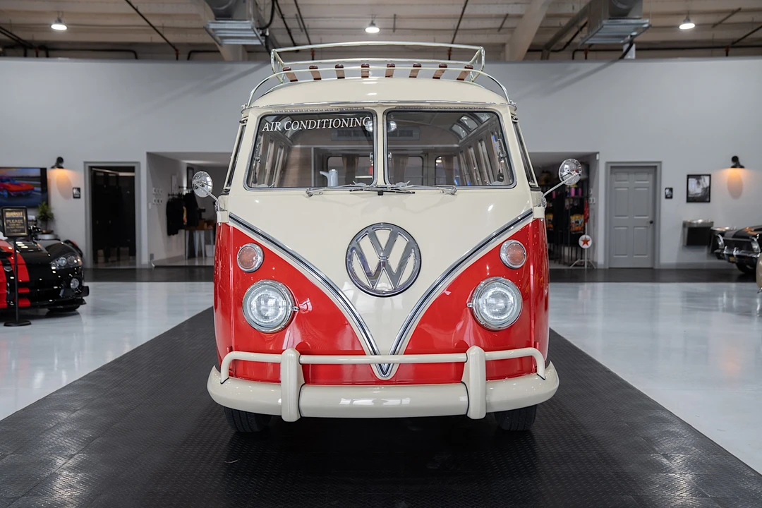 1974 Volkswagen Split-Window Bus - Image 15 of 31