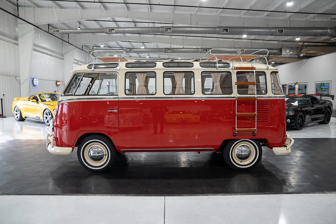 1974 Volkswagen Split-Window Bus - Image 5 of 31