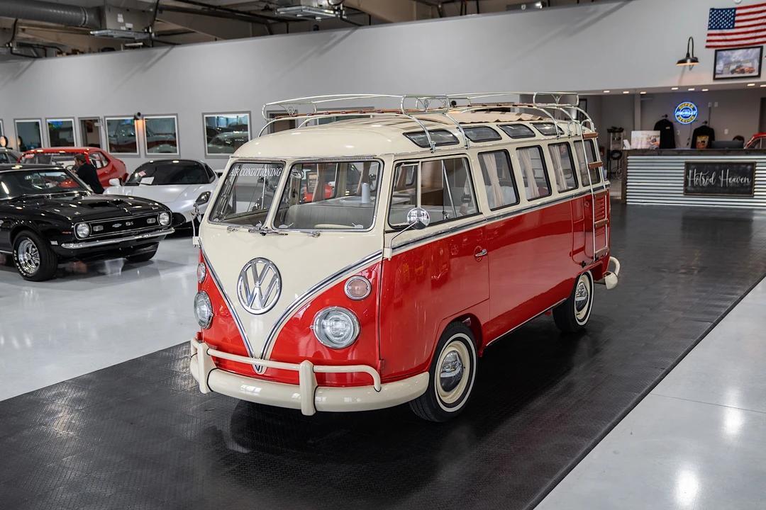 1974 Volkswagen Split-Window Bus - Image 2 of 31