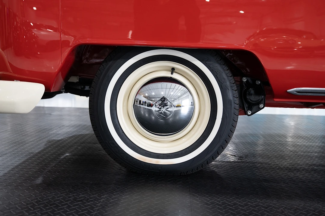 1974 Volkswagen Split-Window Bus - Image 31 of 31