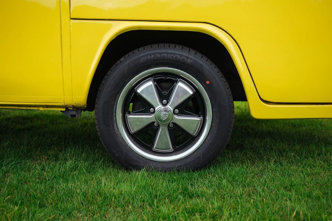 1972 Volkswagen Bay-Window Camper - Image 27 of 30