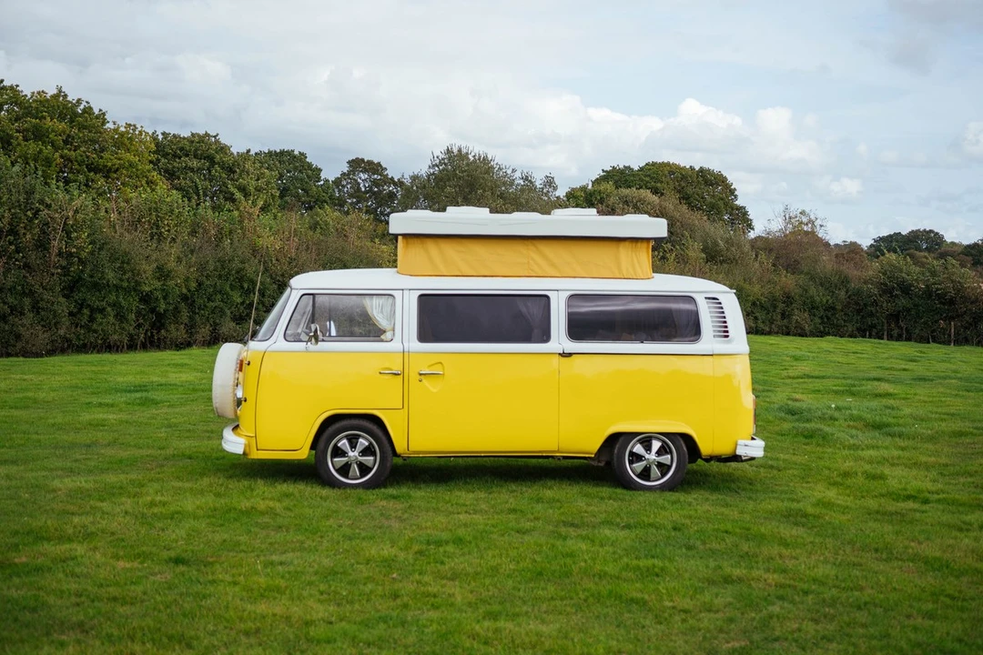 1972 Volkswagen Bay-Window Camper - Image 6 of 30