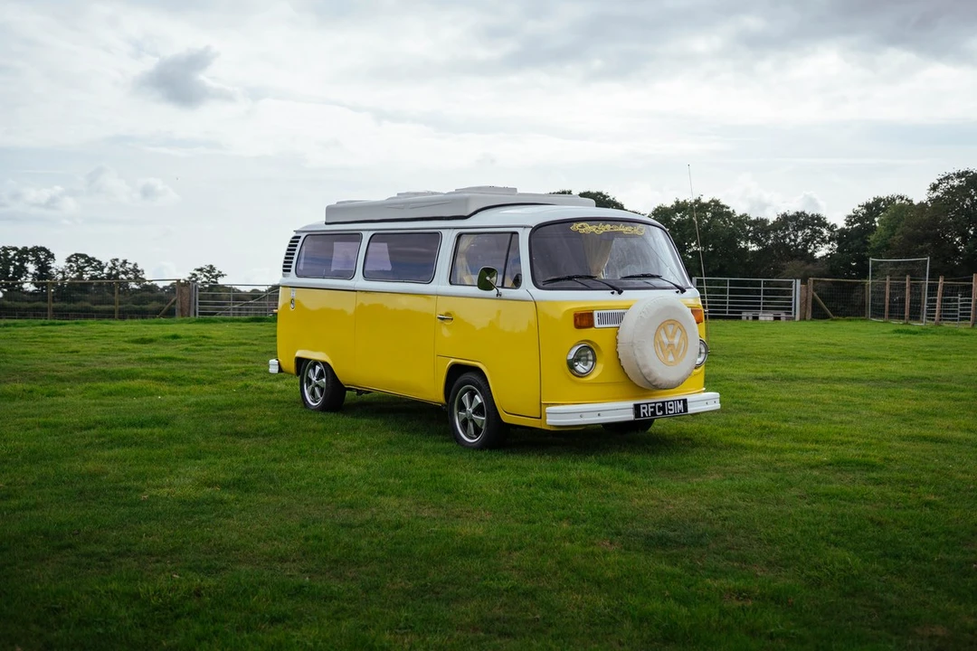 1972 Volkswagen Bay-Window Camper - Image 2 of 30