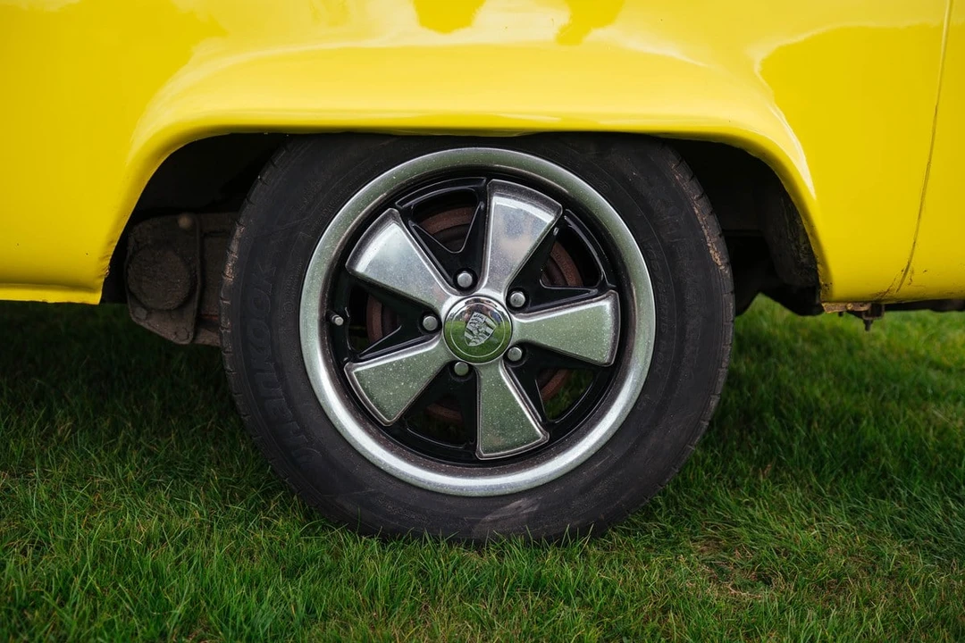 1972 Volkswagen Bay-Window Camper - Image 25 of 30