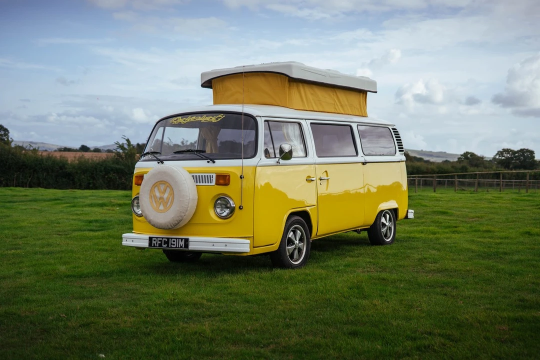 1972 Volkswagen Bay-Window Camper - Image 7 of 30